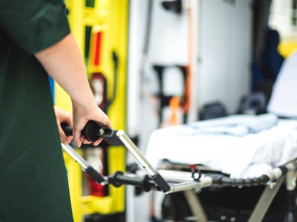 ambulanza senza medico a bordo ambulanza privata con medico